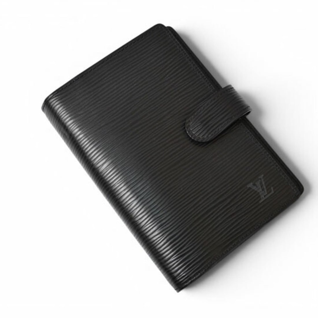 Louis Vuitton Agenda Cover, LOUIS VUITTON MM, 6-ring binder, Epi leather, R20052: --- Catalog ---Category: DesignSize: Compact sizeColor: BlackGender: Unisex,Women,MenClosure: Snap fastenerMaterial: Epi leather Ring Mechanism: YesRing Mechanism Type: 6 holesCategory: GeneralLine: E