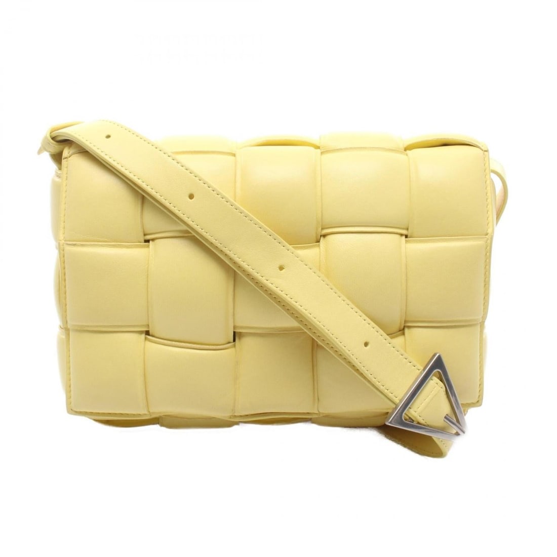 Bottega Veneta Padded Cassette Shoulder Bag/Handbag, Leather, Women's, Yellow: --- Catalog ---Category: SizeSize (HxWxD): 18cm x 25cm x 7cm / 7.08'' x 9.84'' x 2.75''Category: DesignType: Handbag, Shoulder bagColor: YellowGender: WomenMaterial: Leather Category: GeneralBrand: Bo