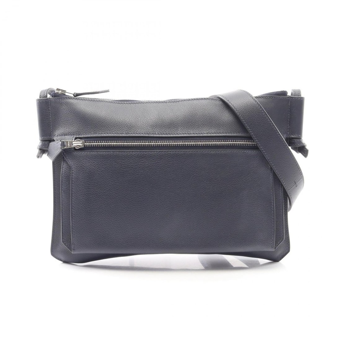 Hermes HERMES Ultra Pla GM Shoulder Bag Handbag Evercolor Men's Navy 078311CK: --- Catalog ---Category: SizeSize (HxWxD): 20.5cm x 30cm x 1cm / 8.07'' x 11.81'' x 0.39''Category: DesignType: Shoulder bagColor: NavyGender: Men,WomenMaterial: Evercalf leather Category: GeneralMPN: