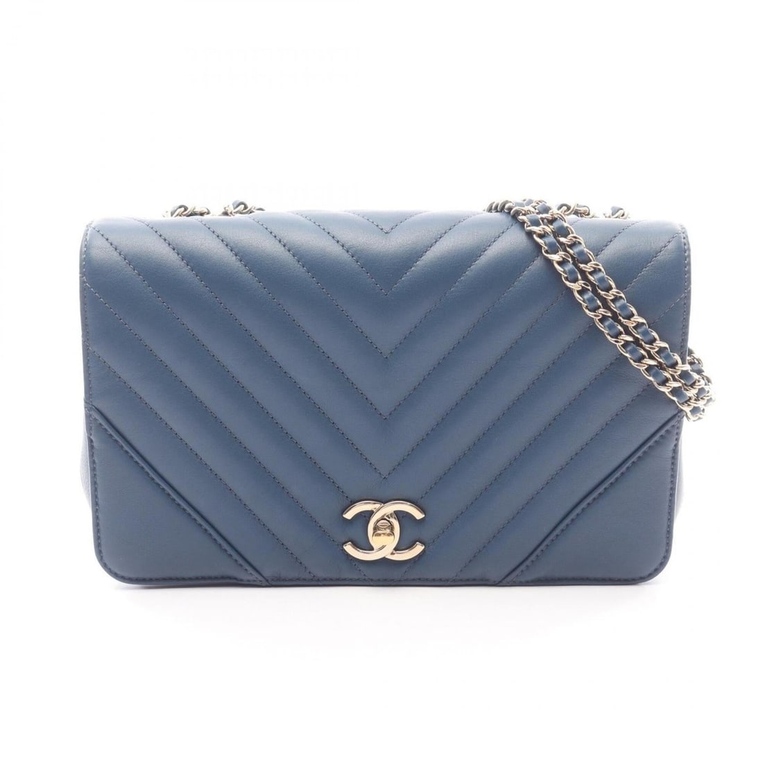 Chanel V-stitch Chevron Full Flap Shoulder Bag/Handbag, Lambskin Leather, Women's, Blue, A91587: --- Catalog ---Category: SizeSize (HxWxD): 15cm x 24cm x 6cm / 5.9'' x 9.44'' x 2.36''Category: DesignType: Handbag, Shoulder bagColor: BlueGender: WomenMaterial: Leather Leather/Fur Type: LambskinCat