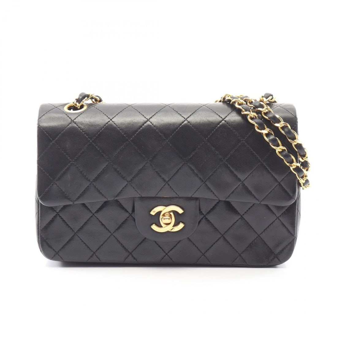 Chanel Matelassé Double Flap Shoulder Bag/Handbag, Lambskin Leather, Women's, Black: --- Catalog ---Category: SizeSize (HxWxD): 14cm x 23cm x 6cm / 5.51'' x 9.05'' x 2.36''Category: DesignType: Shoulder bagColor: BlackGender: WomenMaterial: Leather Leather/Fur Type: LambskinCategory: 