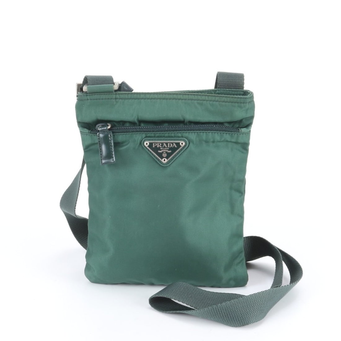 Prada Tessuto Nylon Triangle Logo Leather Shoulder Bag, Crossbody Messenger Bag for Men: --- Catalog ---Category: SizeSize (HxWxD): 20cm x 17cm x 2cm / 7.87'' x 6.69'' x 0.78''Category: DesignType: Shoulder bagColor: GreenGender: MenMaterial: Nylon , Leather Category: GeneralBrand: PradaC
