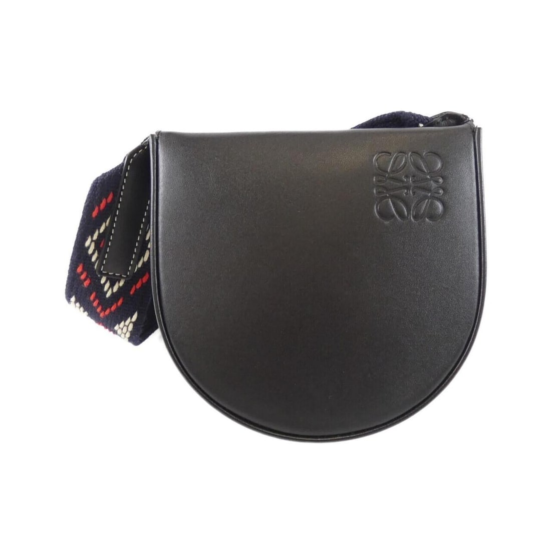 Loewe Heel Handbag Pouch Small 109 54 T14 Shoulder Bag: --- Catalog ---Category: SizeSize (HxWxD): 12cm x 12cm x 2cm / 4.72'' x 4.72'' x 0.78''Category: DesignType: Handbag, Pouch, Shoulder bagColor: BlackGender: WomenMaterial: Leather Leather/Fur Type: Ca