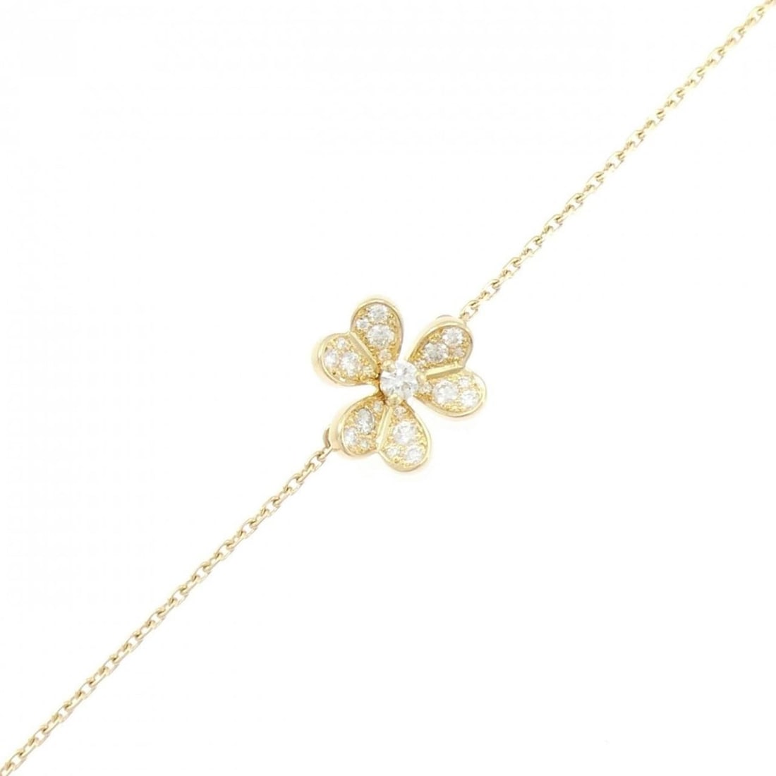 Van Cleef & Arpels Frivole Mini Bracelet: --- Catalog ---Category: SizeLength: 16cm - 17.5cm / 6.29'' - 6.88''Weight: 2.3g / 0.08oz.Category: DesignType: Charm braceletColor: YellowMetal: GoldStone: DiamondGender: WomenMetal Purity: 18KCatego