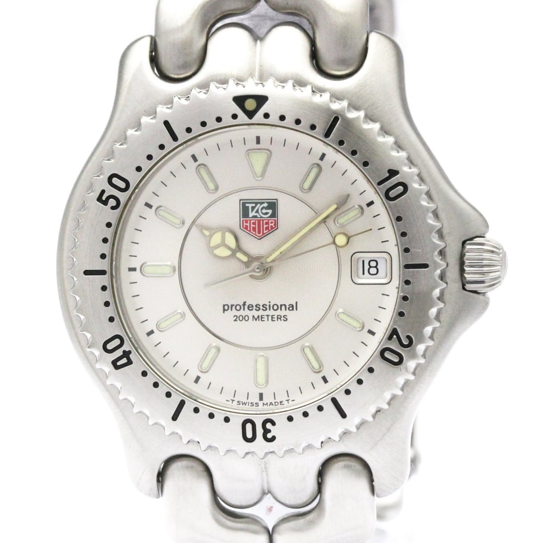 TAG HEUER Sel Professional 200M Quartz Mens Watch WG111B Polished: --- Catalog ---Category: SizeCase Diameter: 38mm / 1.5''Category: DesignType: WristwatchStyle: Dress/FormalGender: MenColor (Dial): SilverMaterial (Band): Stainless steelMaterial (Case): Stainless ste