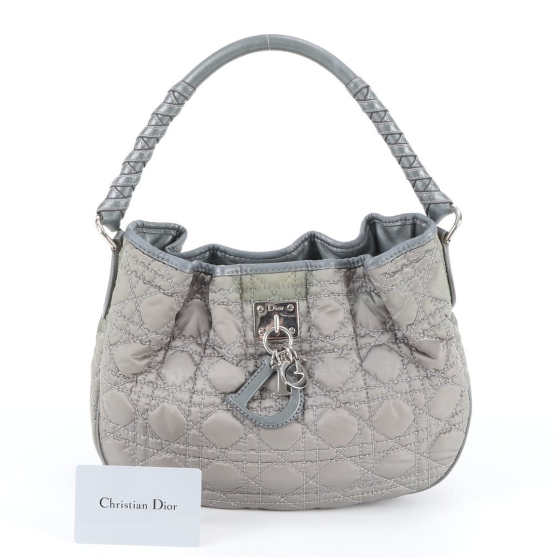 Christian Dior Fukuya Hatchobori Store: Dior Cannage Leather Shoulder Bag/Tote Bag (with Guarantee: --- Catalog ---Category: SizeSize (HxWxD): 20cm x 26cm x 8cm / 7.87'' x 10.23'' x 3.14''Strap Length: 40cm / 15.74''Category: DesignType: Shoulder bag, Tote bagColor: GrayGender: WomenMaterial: Leathe