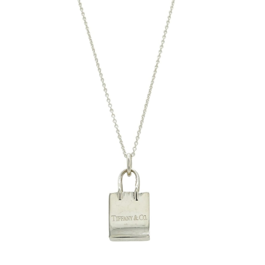 TIFFANY&Co. Tiffany Shopper Necklace Pendant, Handbag Motif, SV925 Silver: --- Catalog ---Category: SizePendant Size: 19mm x 10mm / 0.74'' x 0.39''Neck Circumference: 40 cm / 15.74''Category: DesignColor: SilverGender: WomenMaterial: Silver 925Pendant Type: PendantNecklace T