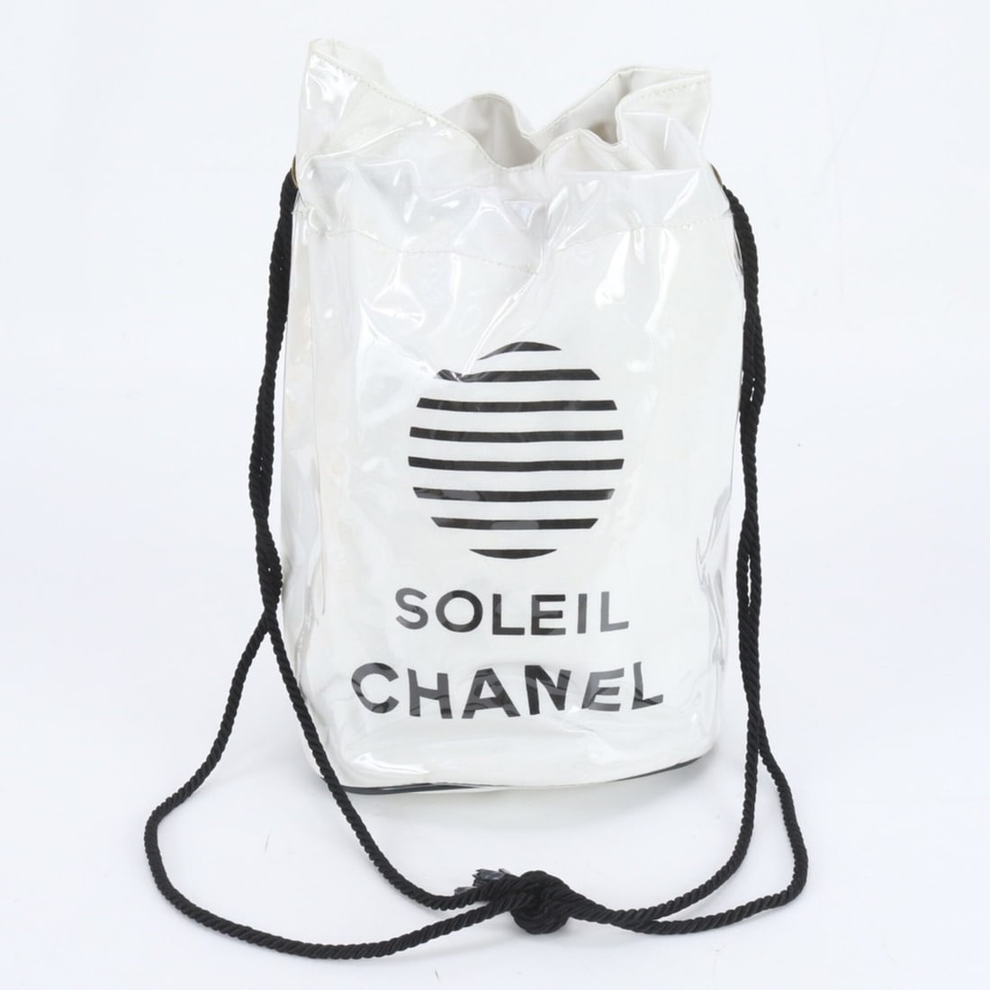Chanel Soleil Logo Pool Bag, Drawstring Type, White Shoulder Handbag, Women's: --- Catalog ---Category: SizeSize (HxWxD): 30cm x 18cm x 18cm / 11.81'' x 7.08'' x 7.08''Category: DesignType: Handbag, Shoulder bagColor: Black, WhiteGender: WomenCategory: GeneralBrand: ChanelCountr