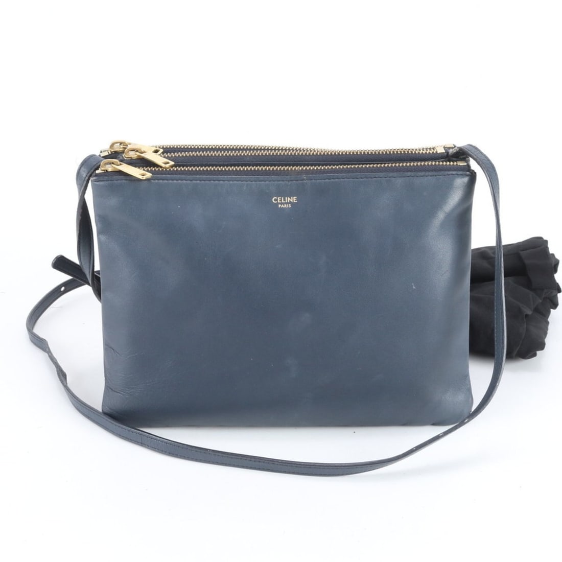 Celine Trio Crossbody Leather Shoulder Bag, Navy Blue, Women's Brand: --- Catalog ---Category: SizeSize (HxWxD): 17cm x 24cm x 3cm / 6.69'' x 9.44'' x 1.18''Category: DesignType: Shoulder bagColor: NavyGender: WomenMaterial: Leather Category: GeneralBrand: CelineCountry
