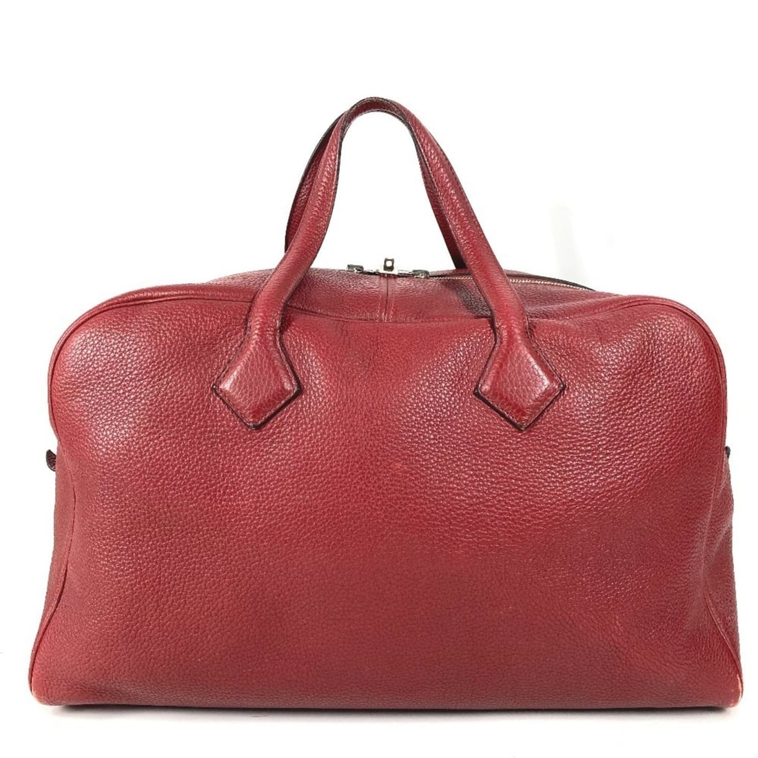 HERMES Victoria 43 Travel Bag, Boston Taurillon Clemence Leather, Men's & Women's, Red: --- Catalog ---Category: SizeSize (HxWxD): 26.5cm x 43cm x 20cm / 10.43'' x 16.92'' x 7.87''Category: DesignType: Boston bagColor: Red colorGender: Men,Women,UnisexMaterial: Taurillon clemence leather