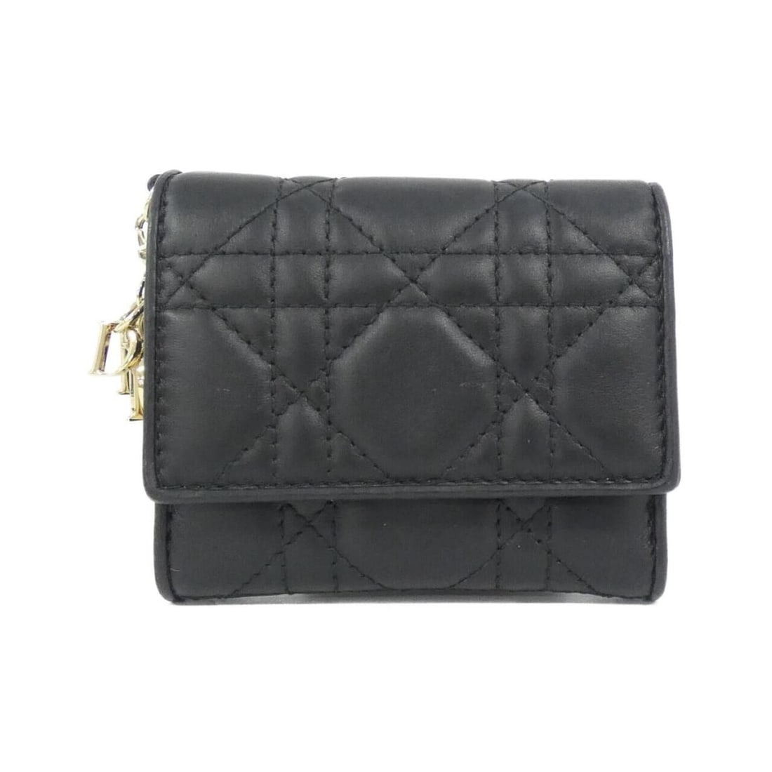 Christian Dior Lady Lotus Wallet S0181ONMJ: --- Catalog ---Category: SizeSize (HxWxD): 9cm x 10cm x 2cm / 3.54'' x 3.93'' x 0.78''Category: DesignType: Wallet (tri-fold)Color: BlackGender: WomenMaterial: Leather Leather/Fur Type: Lamb