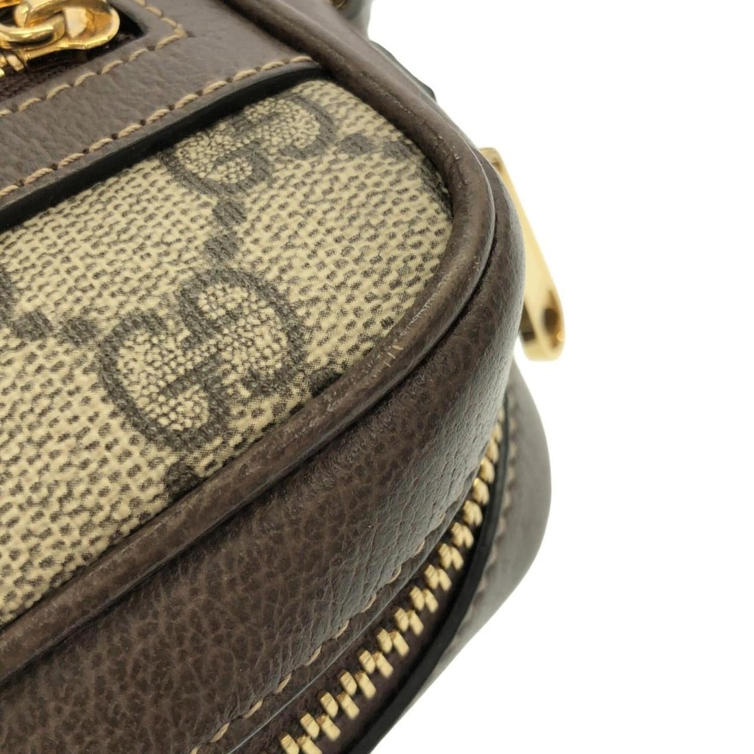 Gucci OPHIDIA 517350 96IWS Shoulder Bag: --- Catalog ---Category: SizeSize (HxWxD): 14cm x 19cm x 4.5cm / 5.51'' x 7.48'' x 1.77''Category: DesignType: Shoulder bagColor: Beige, BrownGender: Men,WomenMaterial: GG Supreme , Leather Hardware C