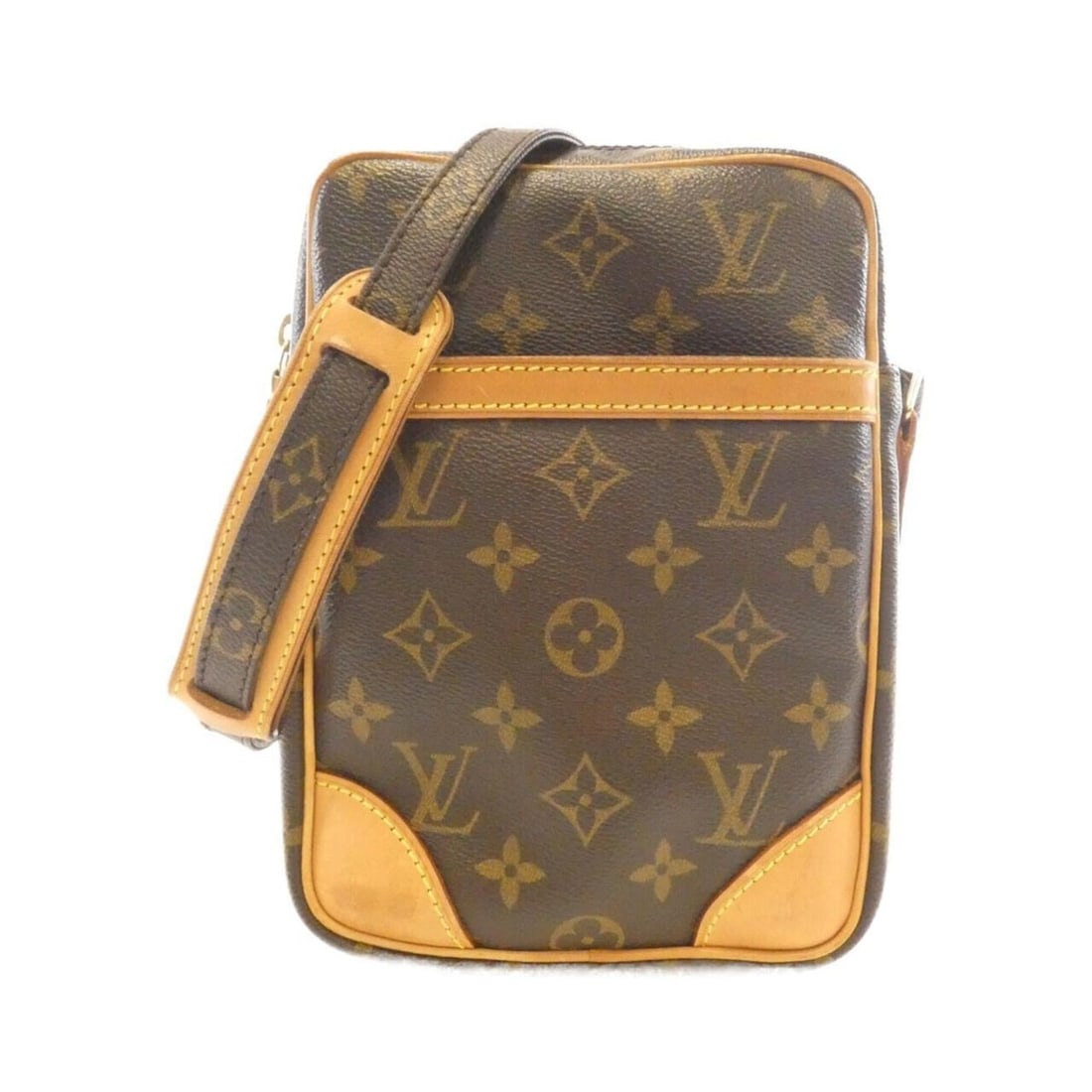 Louis Vuitton Monogram Danube M45266 Shoulder Bag: --- Catalog ---Category: SizeSize (HxWxD): 21cm x 15cm x 5cm / 8.26'' x 5.9'' x 1.96''Category: DesignType: Shoulder bagColor: Marron, MonogramGender: WomenMaterial: Coated canvas Category: GeneralMPN