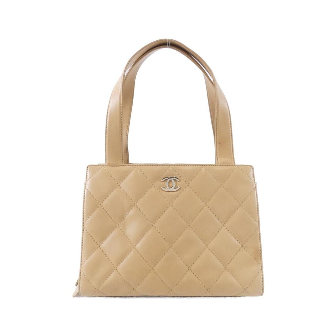 Chanel 18194 handbag: --- Catalog ---Category: SizeSize (HxWxD): 18cm x 24cm x 10cm / 7.08'' x 9.44'' x 3.93''Category: DesignType: HandbagColor: BeigeGender: WomenMaterial: Leather Leather/Fur Type: LambskinCategory: Gene