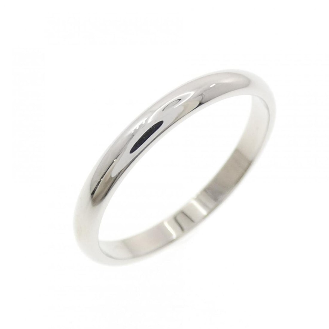 Cartier wedding ring: --- Catalog ---Category: SizeJP Size: 15US Size: 7.5Category: DesignType: Band ringColor: SilverGender: WomenMaterial: Platinum 950Category: GeneralMPN: B4012500Brand: Cartier--- Item List