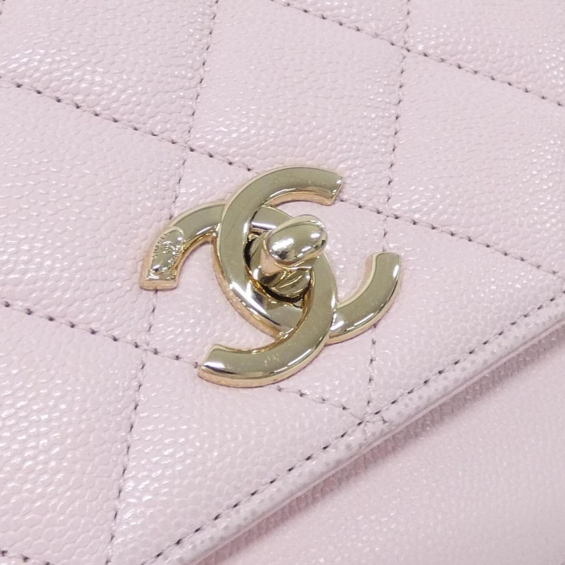 Chanel 93607 Handbag - 6