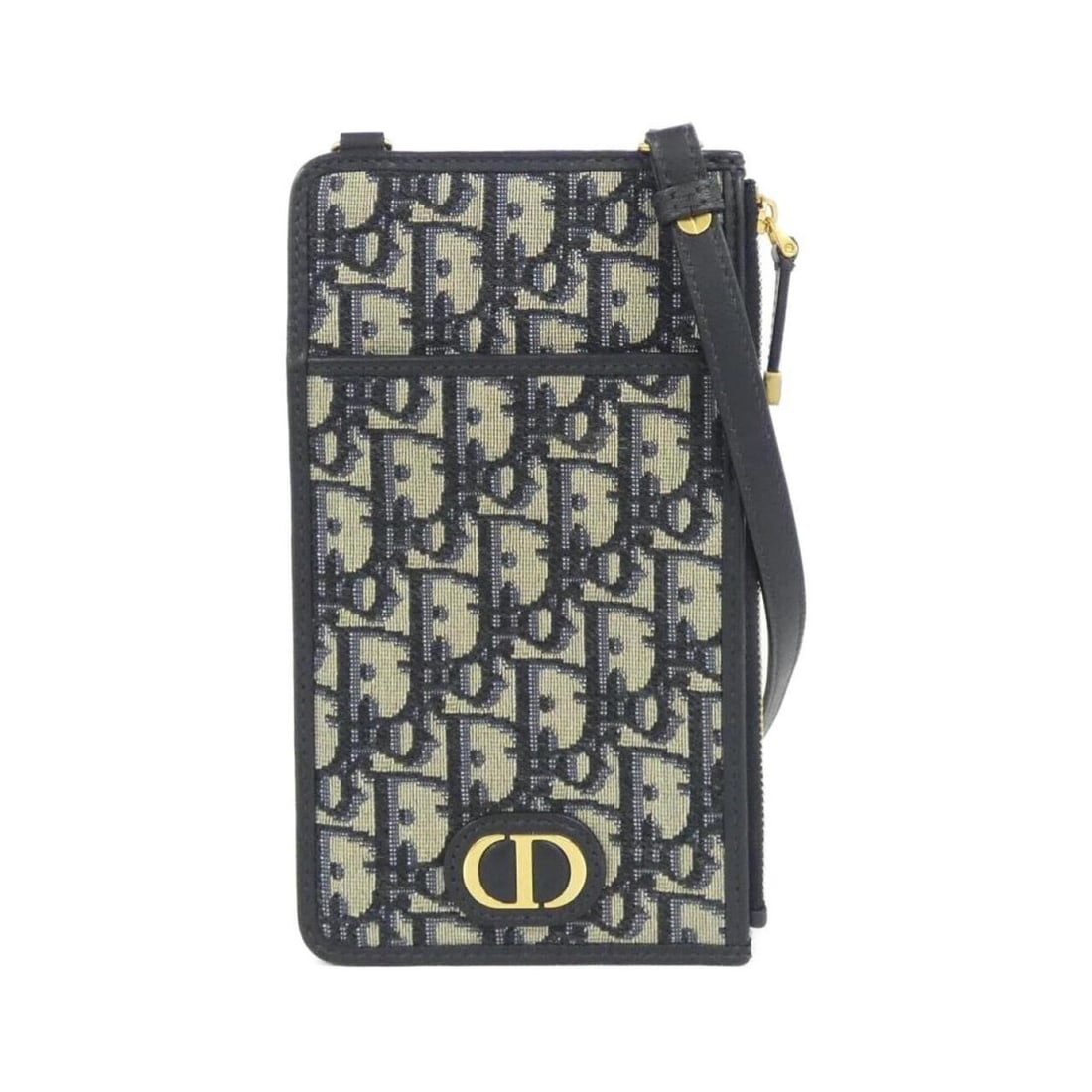 Christian Dior 30 Montaigne S2090UTZQ Shoulder Wallet: --- Catalog ---Category: SizeSize (HxWxD): 20cm x 11cm / 7.87'' x 4.33''Category: DesignType: Chain/Shoulder walletColor: BlueGender: Men,WomenMaterial: Canvas Category: GeneralMPN: S2090UTZQBrand: Ch