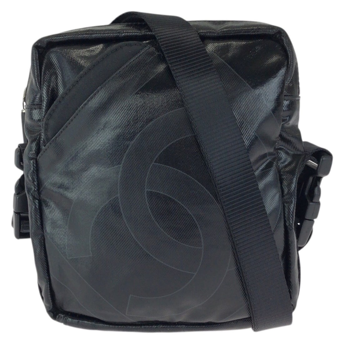 CHANEL Sport Line Coco Mark Black Coated Canvas Shoulder Bag/Pouch for Women: --- Catalog ---Category: SizeSize (HxWxD): 20cm x 18cm x 3.5cm / 7.87'' x 7.08'' x 1.37''Category: DesignType: Shoulder bagColor: BlackGender: WomenMaterial: Coated canvas Category: GeneralBrand: Chan