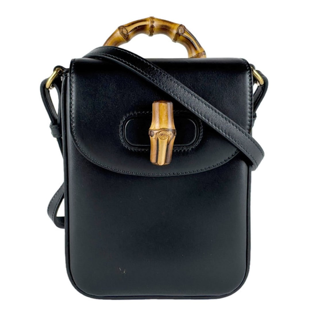 Gucci shoulder bag, handbag, backpack, bamboo leather, black and gold, women's, free shipping, z9430: --- Catalog ---Category: SizeSize (HxWxD): 18cm x 12cm x 4cm / 7.08'' x 4.72'' x 1.57''Category: DesignType: Handbag, Shoulder bagColor: BlackGender: WomenMaterial: Leather Category: GeneralBrand: