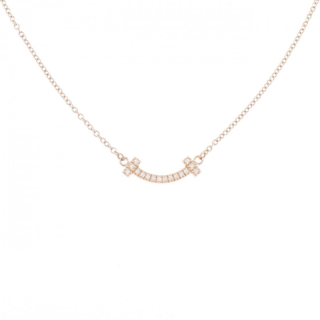 Tiffany T Smile Mini Necklace: --- Catalog ---Category: SizePendant Size: 3.6mm x 13.6mm / 0.14'' x 0.53''Neck Circumference: 41 cm - 46 cm / 16.14'' - 18.11''Category: DesignColor: Pink goldStone: DiamondGender: WomenMaterial: