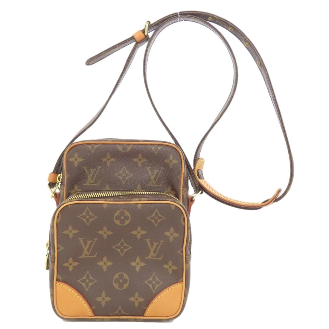 Louis Vuitton M45236 Amazon Shoulder Bag, Monogram Canvas, Women's LOUIS VUITTON: --- Catalog ---Category: SizeSize (HxWxD): 21cm x 15cm x 9cm / 8.26'' x 5.9'' x 3.54''Category: DesignType: Shoulder bagColor: MonogramGender: WomenMaterial: Monogram Category: GeneralMPN: M45236Brand