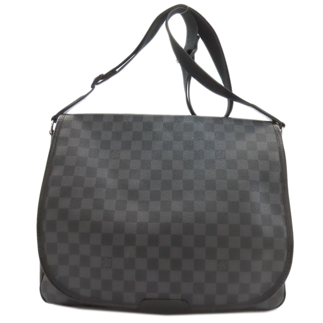Louis Vuitton N58029 Daniel MM Shoulder Bag, Damier Canvas, Men's LOUIS VUITTON: --- Catalog ---Category: SizeSize (HxWxD): 31cm x 38cm x 9cm / 12.2'' x 14.96'' x 3.54''Category: DesignType: Shoulder bagColor: Damier Graphite, Dark grayGender: MenMaterial: Damier Canvas Category: 