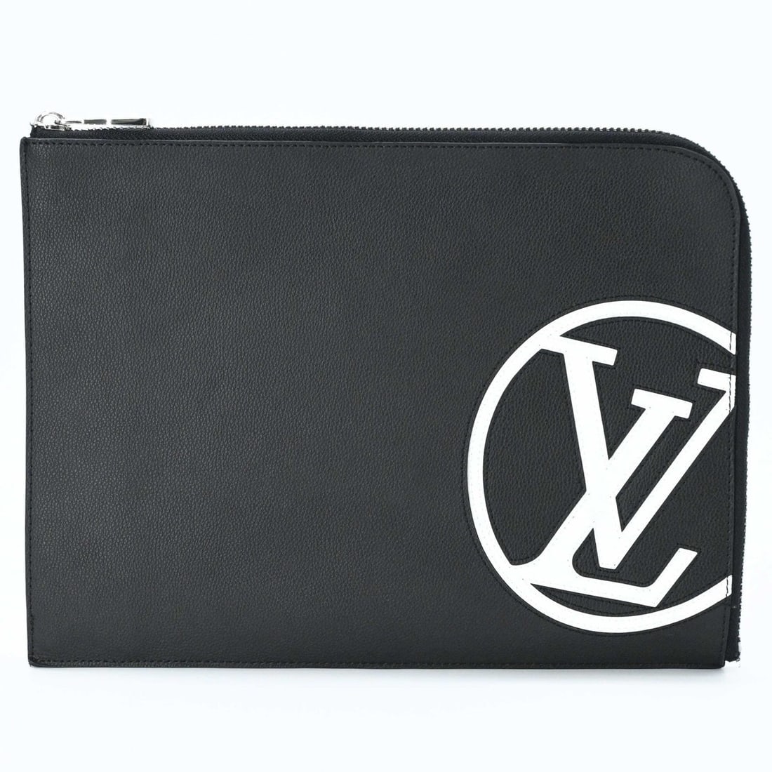 LOUIS VUITTON Pochette Jour GM Taurillon Leather Clutch Bag LV Black M67747: --- Catalog ---Category: SizeSize (HxWxD): 24.5cm x 32cm x 3.00mm / 9.64'' x 12.59'' x 0.11''Category: DesignType: Clutch bag, PochetteColor: BlackGender: Men,WomenMaterial: Leather Leather/Fur Type: 