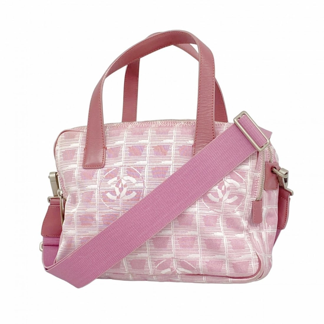 Chanel New Travel Nylon Handbag, Pink, 2-way Bag for Women: --- Catalog ---Category: SizeSize (HxWxD): 18.5cm x 24.5cm x 7cm / 7.28'' x 9.64'' x 2.75''Category: DesignType: HandbagColor: PinkGender: WomenMaterial: Nylon Hardware Color: SilverCategory: GeneralB