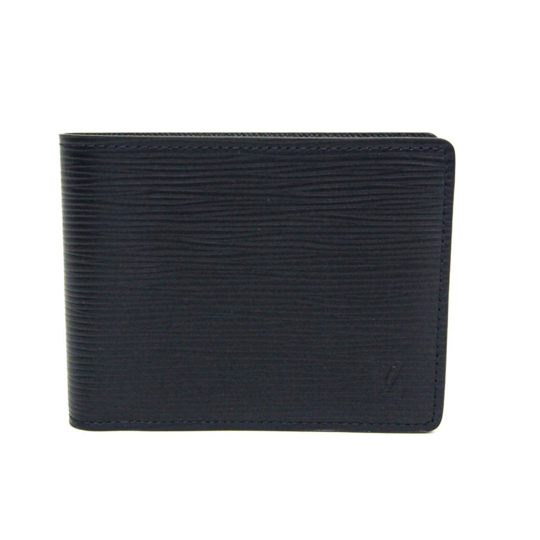 Louis Vuitton Epi Multiple Wallet M61825 Men's Epi Leather Bill Wallet (bi-fold) Navy Blue: --- Catalog ---Category: SizeSize (HxWxD): 9cm x 12cm x 1cm / 3.54'' x 4.72'' x 0.39''Category: DesignType: Bill wallet (bi-fold)Color: Navy BlueGender: MenClosure: OpenMaterial: Epi leather Inner Poc