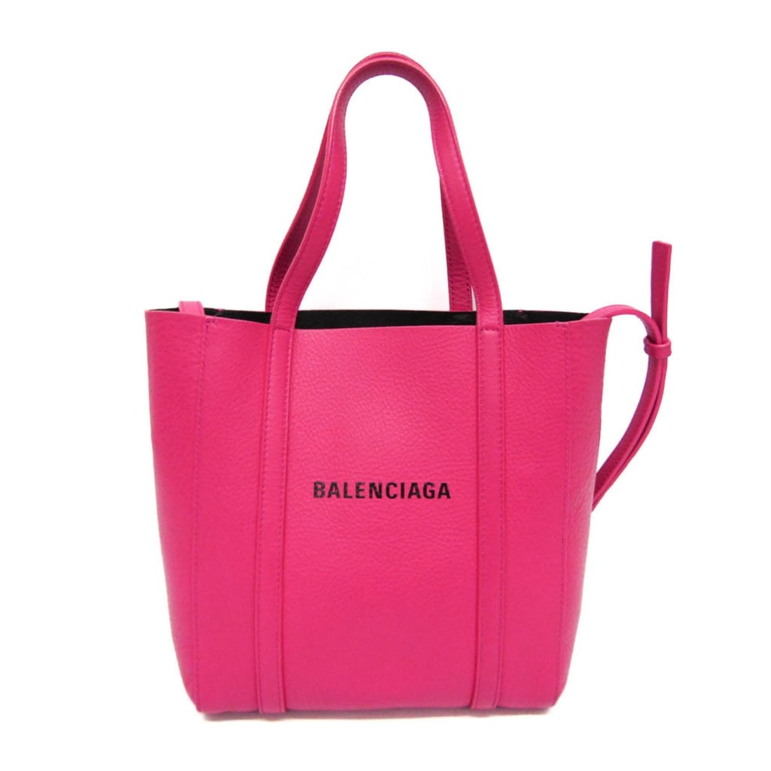 Balenciaga Everyday Tote XXS 551815 Women's Leather Shoulder Bag,Tote Bag Pink: --- Catalog ---Category: SizeSize (HxWxD): 21cm x 19cm x 9cm / 8.26'' x 7.48'' x 3.54''Strap Length: 108cm - 132cm / 42.51'' - 51.96''Handle Length: 31cm / 12.2''Category: DesignType: Shoulder bag, To
