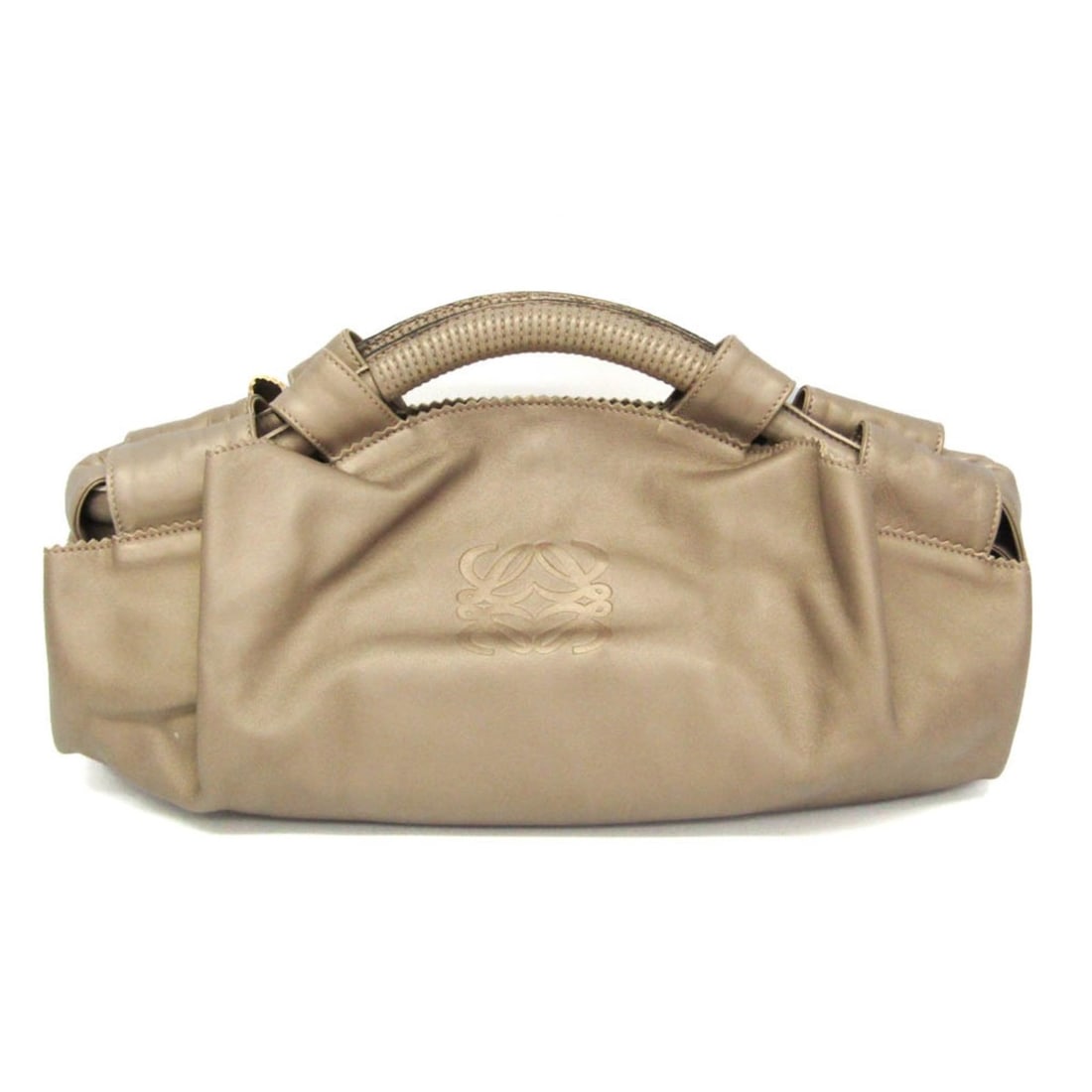 Loewe Nappa Aire Women's Nappa Leather Handbag Gold: --- Catalog ---Category: SizeSize (HxWxD): 24cm x 40cm x 10cm / 9.44'' x 15.74'' x 3.93''Handle Length: 16cm - 20cm / 6.29'' - 7.87''Category: DesignType: HandbagColor: GoldGender: WomenClosure: Magne
