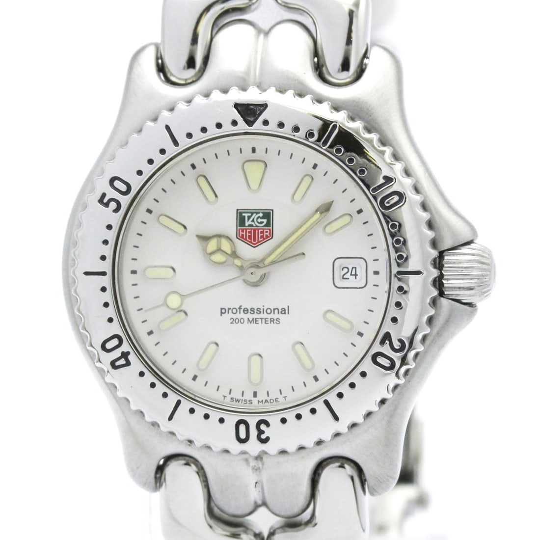 TAG HEUER Sel Professional 200M Steel Quartz Watch WG1312 Polished: --- Catalog ---Category: SizeCase Diameter: 28mm / 1.1''Category: DesignType: WristwatchStyle: SportGender: WomenColor (Dial): SilverMaterial (Band): Stainless steelMaterial (Case): Stainless steelCat