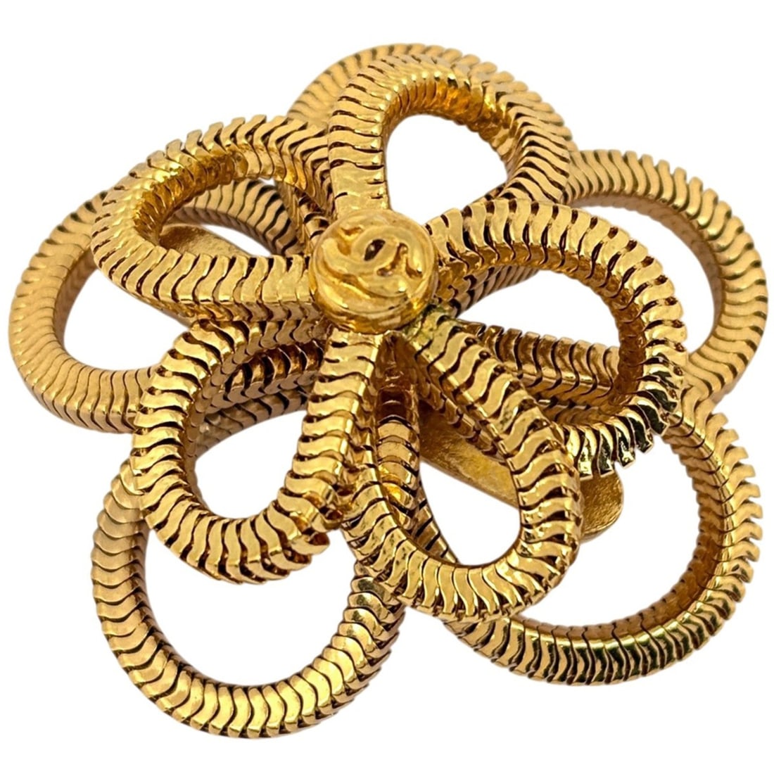 Chanel Coco Mark Brooch Camellia GP Gold Women's: --- Catalog ---Category: SizeSize (HxWxD): 45cm x 42cm / 17.71'' x 16.53''Category: DesignType: BroochColor: GoldGender: WomenMaterial: Gold platingCategory: GeneralBrand: Chanel--- Item List ---Secti