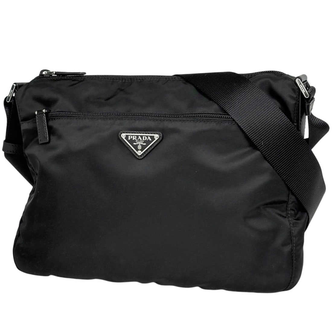 Prada PRADA Logo Plate Shoulder Bag Nylon Nero (Black) 1BC421 Women's: --- Catalog ---Category: SizeSize (HxWxD): 24cm x 30cm x 8cm / 9.44'' x 11.81'' x 3.14''Category: DesignType: Shoulder bagColor: Black, NeroGender: WomenMaterial: Nylon Category: GeneralBrand: Prada--