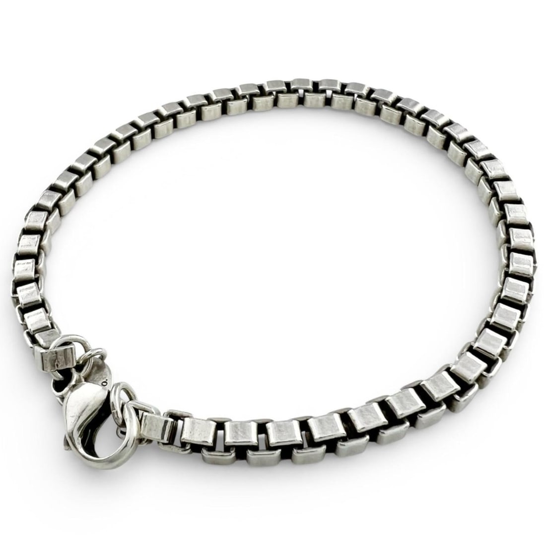 TIFFANY&Co. Tiffany Venetian Bracelet, AG925, 19cm length, Silver, 15.7g, Men's.: --- Catalog ---Category: SizeLength: 19cm / 7.48''Category: DesignType: Charm braceletColor: SilverGender: MenMaterial: Silver 925Category: GeneralBrand: Tiffany--- Item List ---Section: ConditionRank