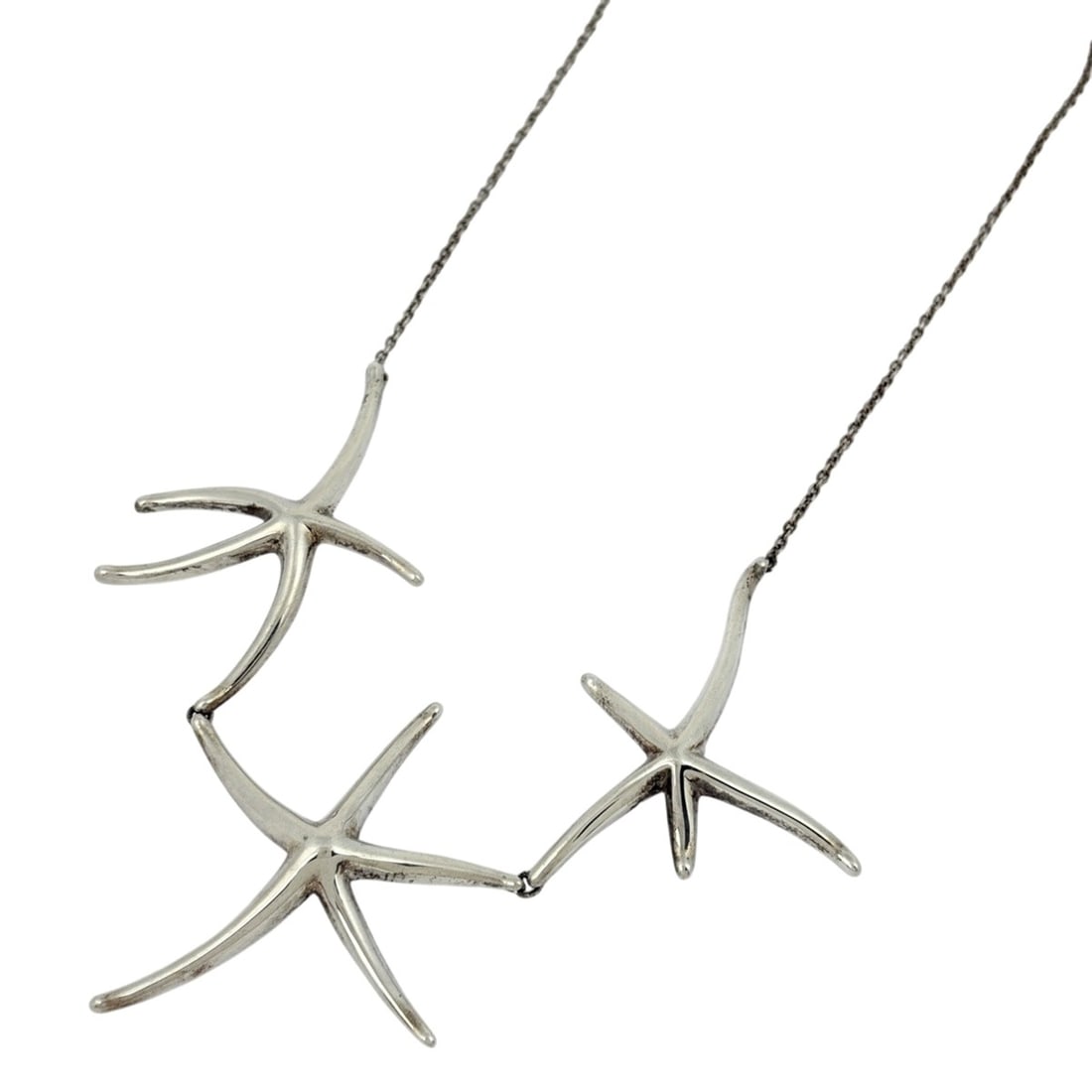 Tiffany & Co. Starfish Necklace, Triple Motif, Elsa Peretti Design, Metal, Silver, Women's: --- Catalog ---Category: SizePendant Size: 4.5mm x 5mm / 0.17'' x 0.19''Neck Circumference: 48 cm / 18.89''Category: DesignColor: SilverGender: WomenMaterial: MetalNecklace Type: NecklaceCategory: Gen