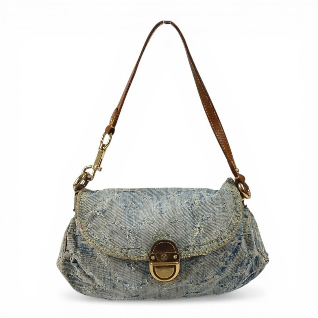LOUIS VUITTON M95050 Monogram Denim Mini Pleaty Handbag Shoulder Bag for Women, Blue: --- Catalog ---Category: DesignType: Handbag, Shoulder bagColor: BlueGender: WomenMaterial: Monogram Denim Category: GeneralLine: Monogram DenimBrand: Louis VuittonCountry of Origin: Spain--- Item Lis
