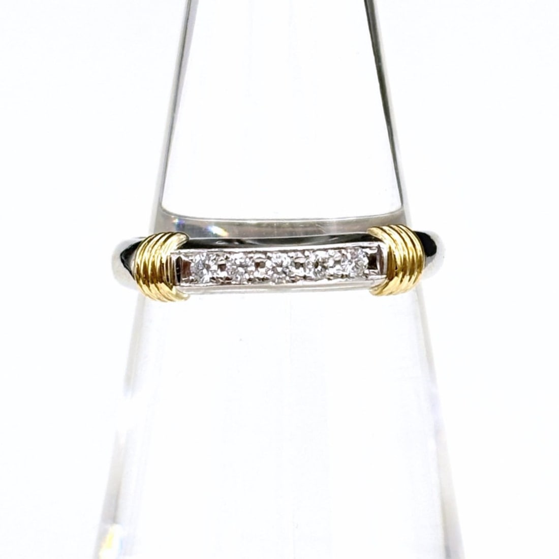 Christian Dior Dior Yellow Gold (YG) Platinum Ring with Small Diamonds - Pt950 750 Women's: --- Catalog ---Category: SizeWeight: 3.4g / 0.11oz.JP Size: 9.5US Size: 5Category: DesignType: Band ringStone: DiamondGender: WomenMaterial: Platinum 950, Yellow gold (18K)Category: GeneralBrand: Chri