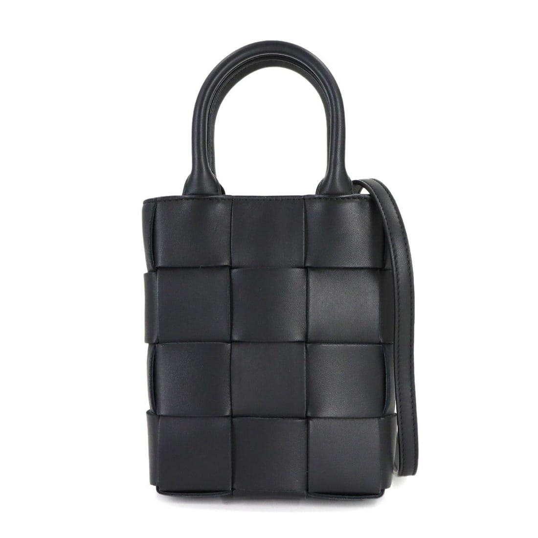 Bottega Veneta Intrecciato Mini Cassette 2-way Hand/Shoulder Handbag Leather Black 747755 Casette: --- Catalog ---Category: SizeSize (HxWxD): 18cm x 14.5cm x 4.5cm / 7.08'' x 5.7'' x 1.77''Category: DesignType: Handbag, Shoulder bagColor: BlackGender: WomenMaterial: Leather Category: GeneralMPN: 74