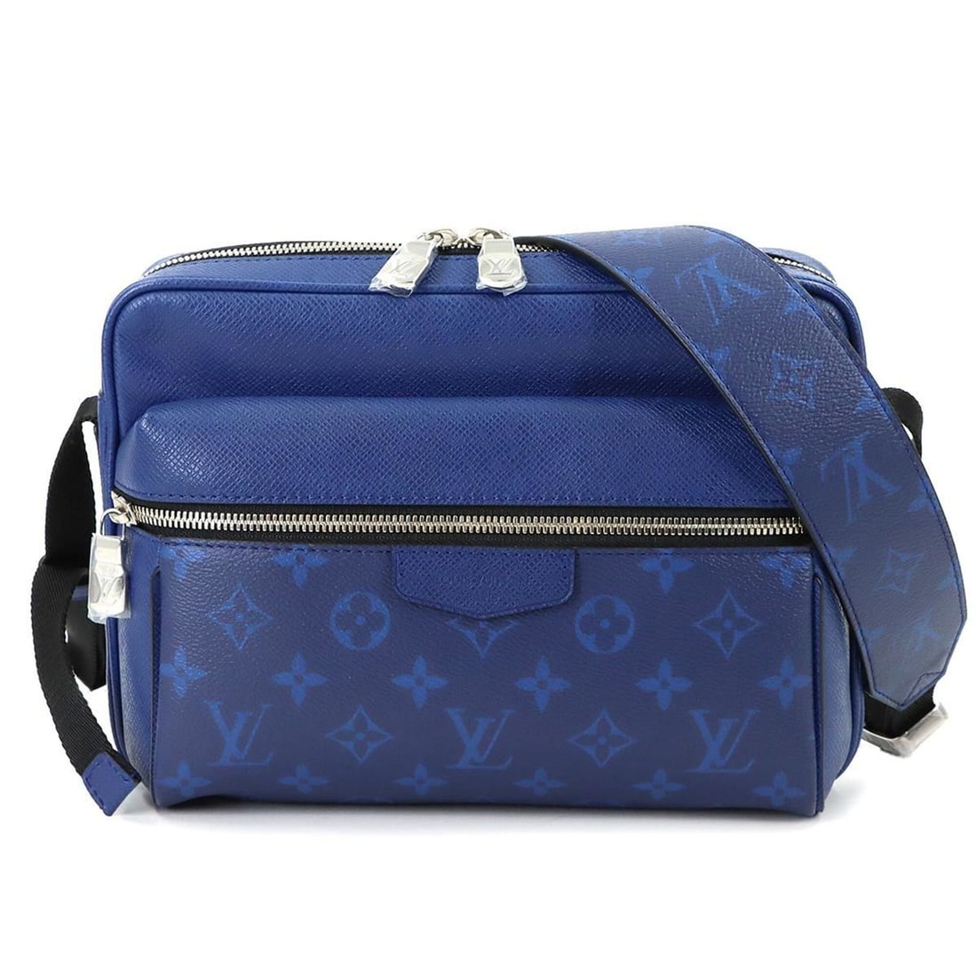 Louis Vuitton Taigarama Outdoor PM Shoulder Handbag Cobalt M30242 Messenger: --- Catalog ---Category: SizeSize (HxWxD): 19cm x 25.5cm x 9.5cm / 7.48'' x 10.03'' x 3.74''Category: DesignType: Messenger bag, Shoulder bagColor: CobaltGender: Women,MenMaterial: Taiga leather , Lea