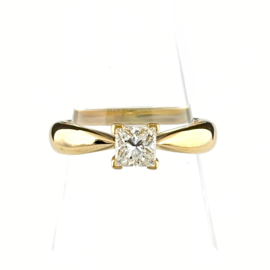 Van Cleef & Arpels Diamond Design Ring, Yellow Gold (YG) 750, Women's Ring with Diamonds: --- Catalog ---Category: SizeWidth: 4.8mm / 0.19''JP Size: 7US Size: 4Category: DesignType: Band ringColor: YellowStone: DiamondGender: WomenCategory: GeneralBrand: Van Cleef & Arpels--- Item List ---