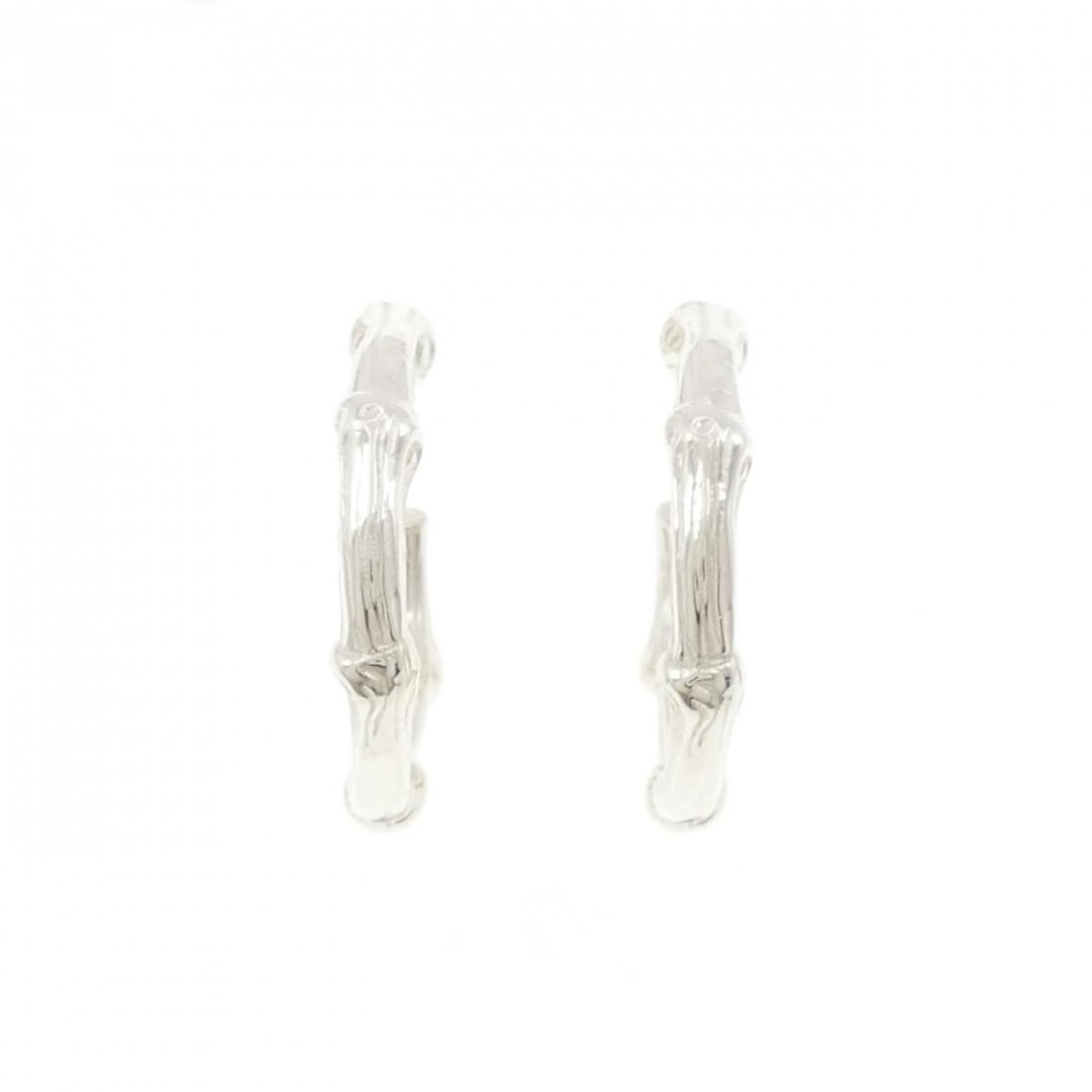 Tiffany Bamboo Earrings: --- Catalog ---Category: SizeWeight: 11.6g / 0.4oz.Size (HxWxD): 28.20mm x 4.40mm / 1.11'' x 0.17''Category: DesignType: Hoop earringsGender: WomenMaterial: Silver 925Category: GeneralLine: