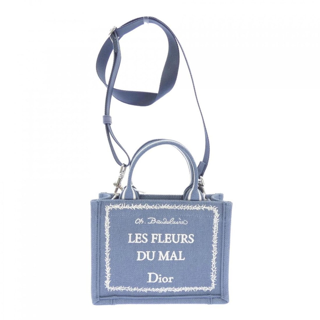 Christian Dior Dior DIOR 2BTCA649JAF Handbag: --- Catalog ---Category: SizeSize (HxWxD): 16cm x 21cm x 6.5cm / 6.29'' x 8.26'' x 2.55''Category: DesignType: HandbagColor: BlueGender: MenCategory: GeneralBrand: Christian Dior--- Item List