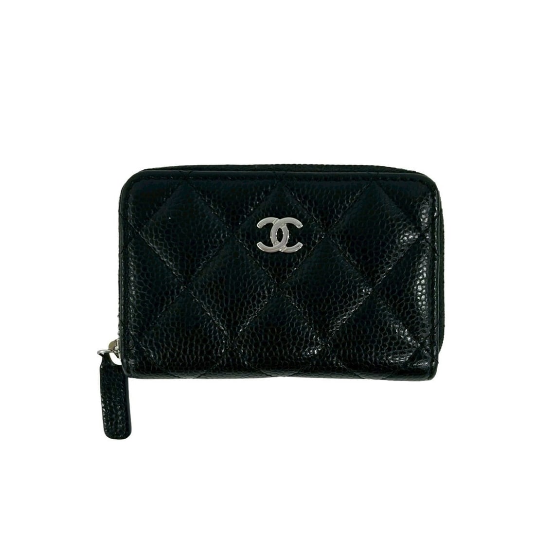 CHANEL Matelassé Coco Mark Caviar Skin Wallet/Coin Purse, Black 59755: --- Catalog ---Category: SizeSize (HxWxD): 7cm x 10.5cm x 2cm / 2.75'' x 4.13'' x 0.78''Category: DesignType: Coin purse/coin caseColor: BlackGender: WomenMaterial: Grained Calfskin Category: GeneralB