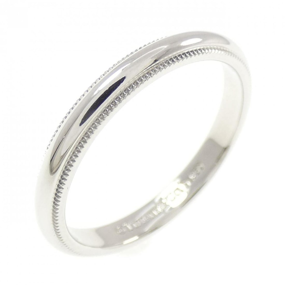 Tiffany & Co. Milgrain Ring: --- Catalog ---Category: SizeJP Size: 19US Size: 9.5Category: DesignType: Band ringGender: Men,WomenMaterial: Platinum 950Category: GeneralBrand: Tiffany--- Item List ---Section: ConditionRanking: