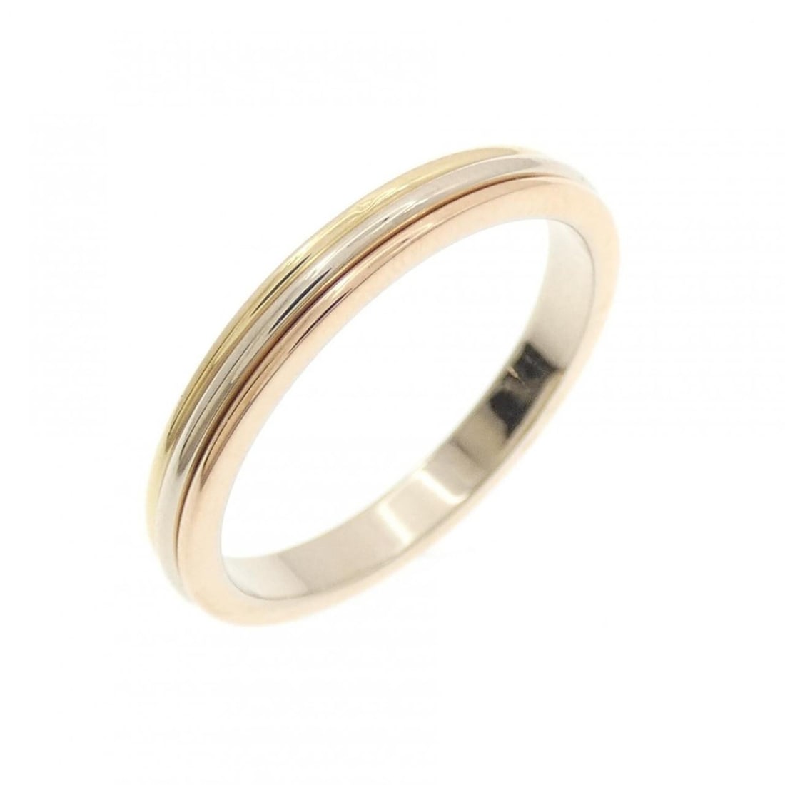 Cartier Three Gold Wedding Ring: --- Catalog ---Category: SizeWidth: 2.8mm / 0.11''Weight: 3.8g / 0.13oz.JP Size: 16.5US Size: 8Category: DesignType: Wedding ringGender: WomenMaterial: Pink gold (18K), White gold (18K), Yellow gold (
