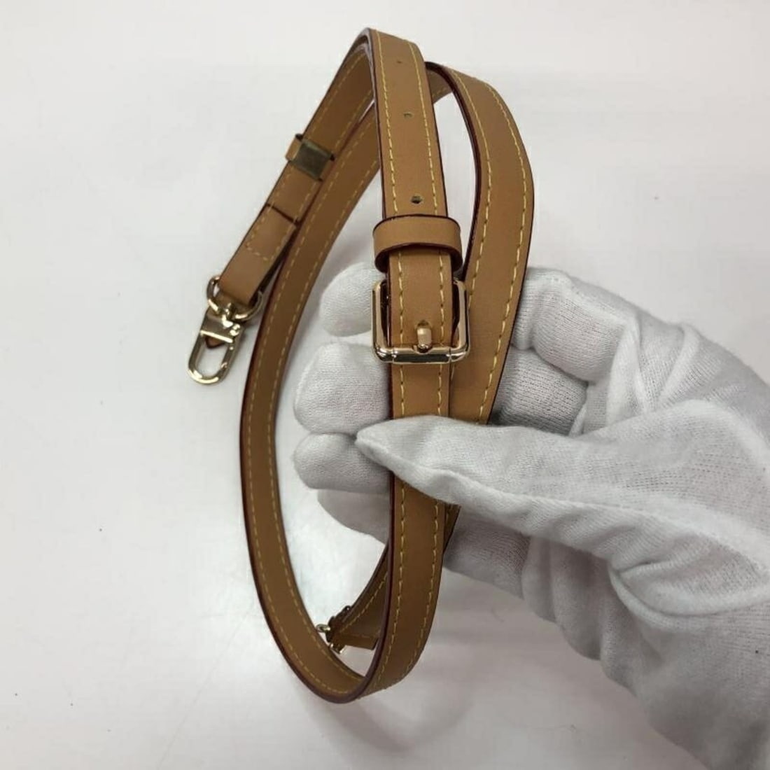Cartier Three Gold Wedding Ring - 11
