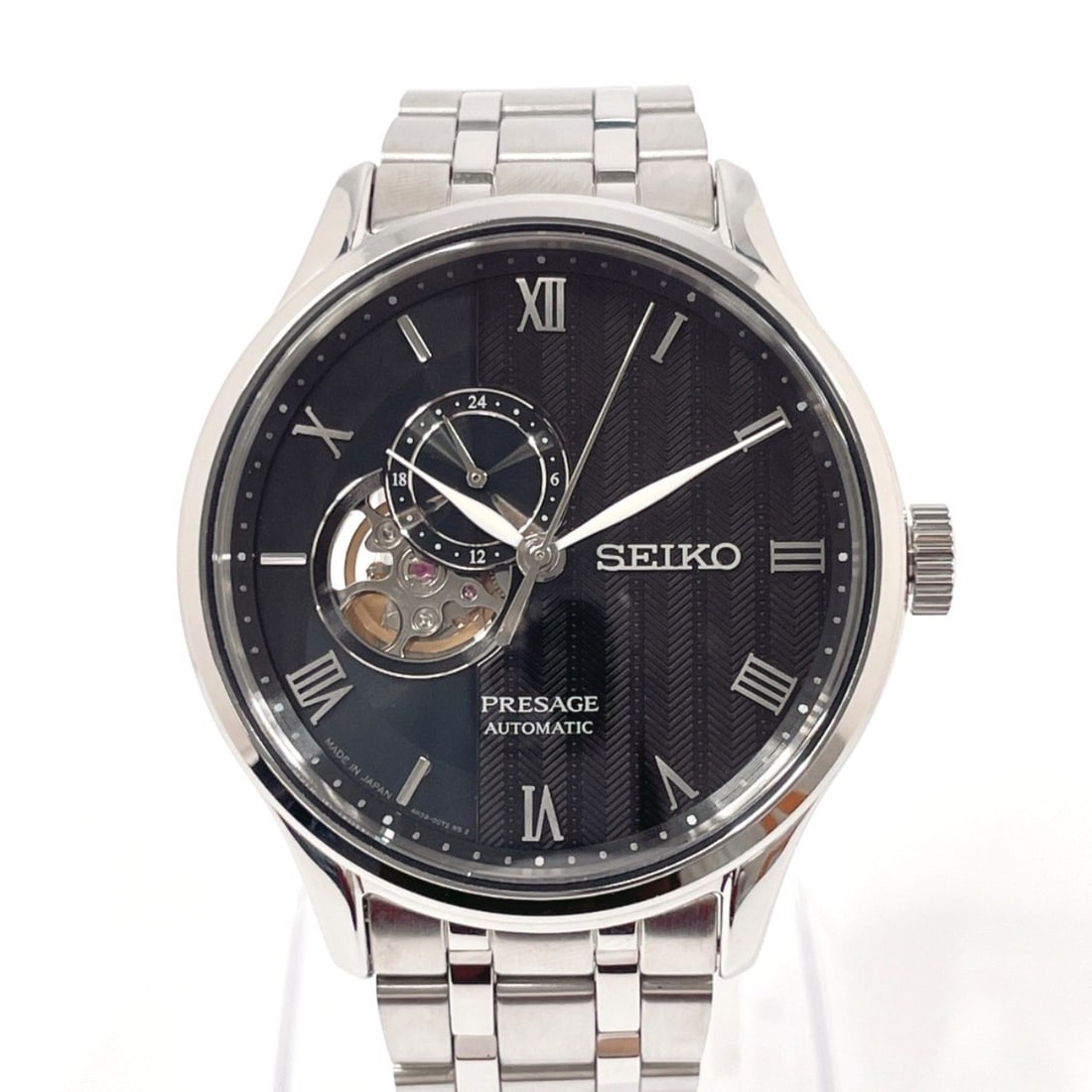 SEIKO Presage Japanese Garden 4R39-00W0 Watch Stainless Steel/Stainless Steel Silver Automatic Black: --- Catalog ---Category: SizeWrist Size: 17cm / 6.69''Case Diameter: 41.3mm / 1.63''Category: DesignType: WristwatchGender: MenDisplay: AnalogColor (Dial): BlackMaterial (Band): Stainless steelMateria