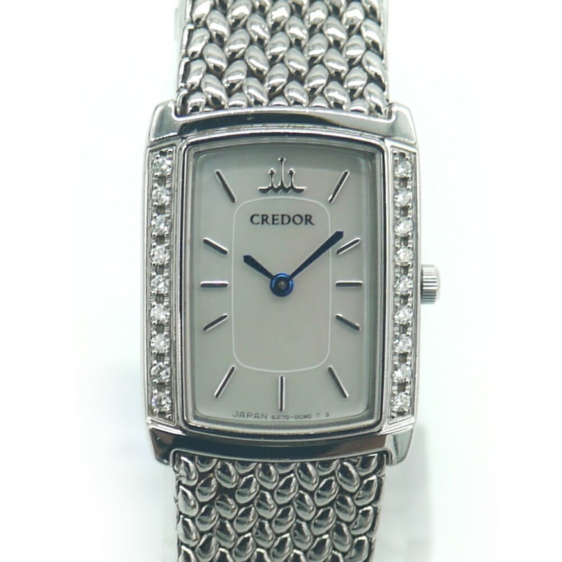 SEIKO Credor Signo Watch GSWE861 Diamond Bezel Quartz Shell Dial Ladies 5A70-0BH0: --- Catalog ---Category: SizeWeight: 44.9g / 1.58oz.Band Width: 13mm / 0.51''Wrist Size: 18cm / 7.08''Case Diameter: 17.5mm / 0.69''Case Thickness: 5.5mm / 0.22''Category: DesignType: WristwatchGender