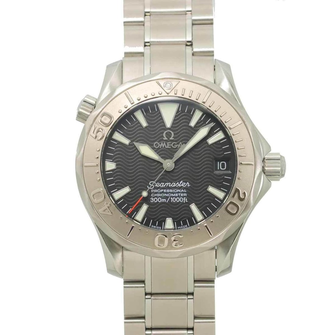 Omega Seamaster 300 Two-Tone 2236 50 Boys' Watch, Date, Black WG Bezel, Automatic Movement: --- Catalog ---Category: SizeWrist Size: 17.5cm / 6.88''Case Diameter: 36mm / 1.42''Category: DesignType: WristwatchGender: MenColor (Dial): BlackMaterial (Band): Stainless steelMaterial (Case): Stain